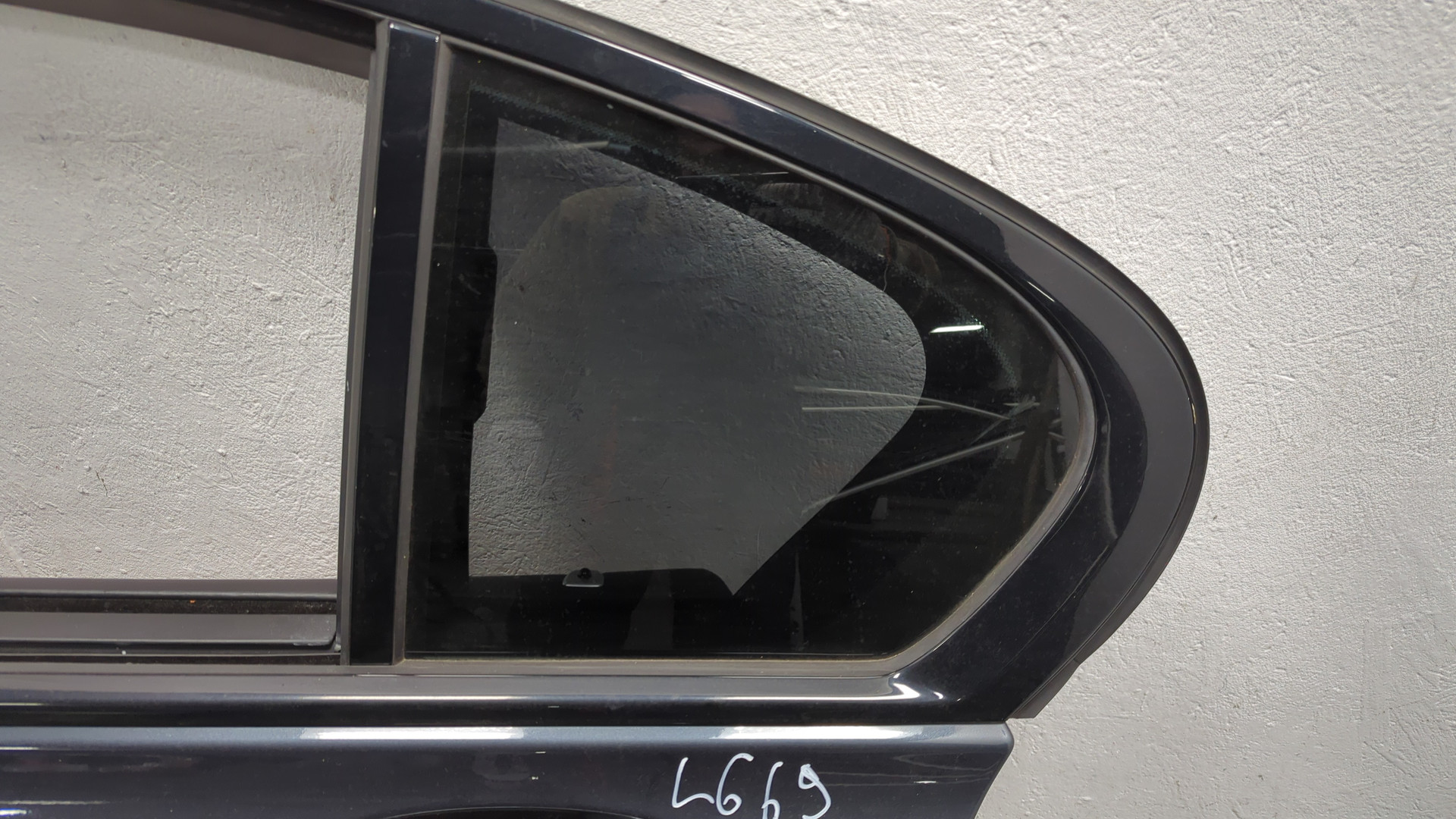 Дверь задняя левая