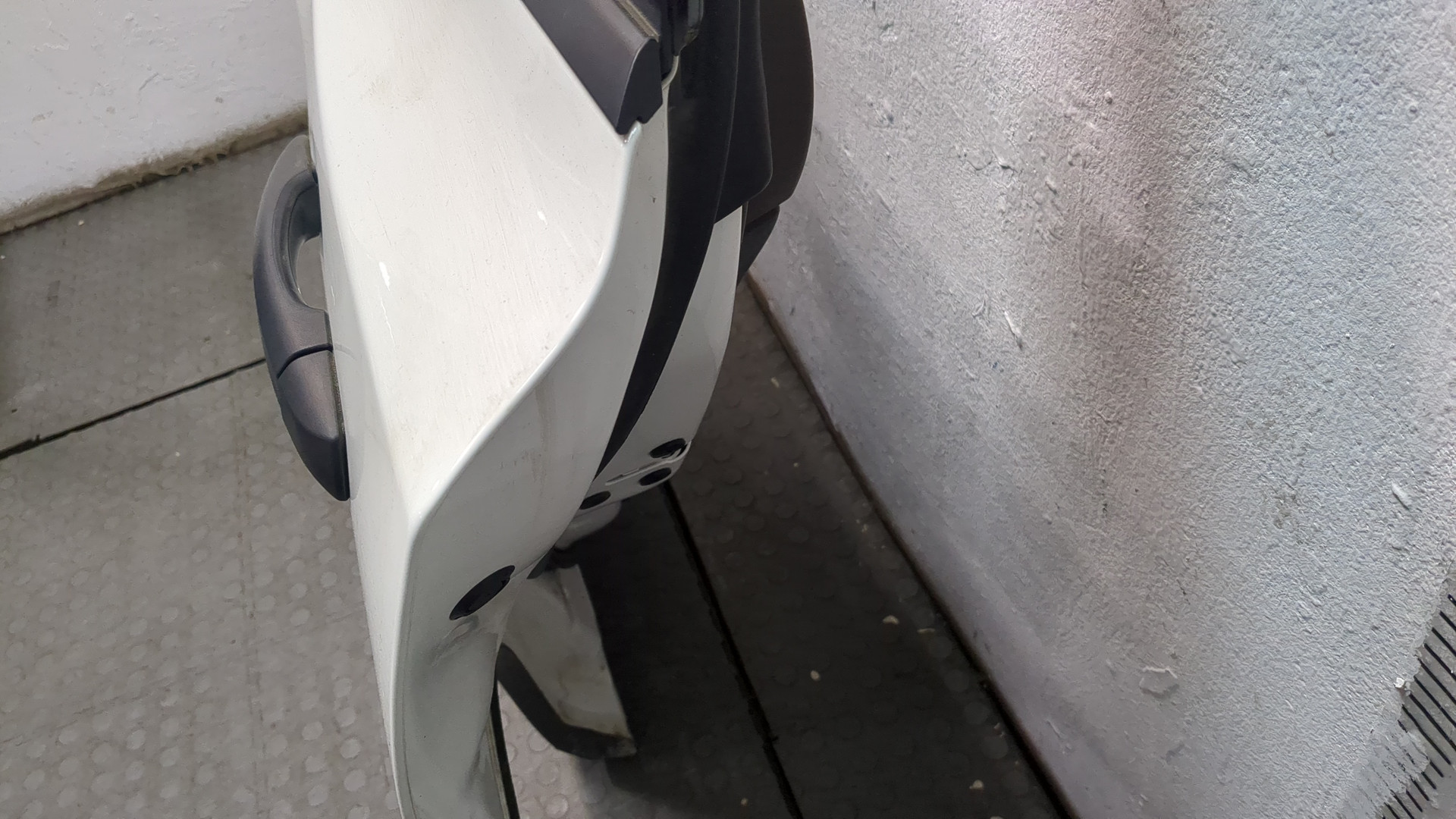 Дверь задняя левая