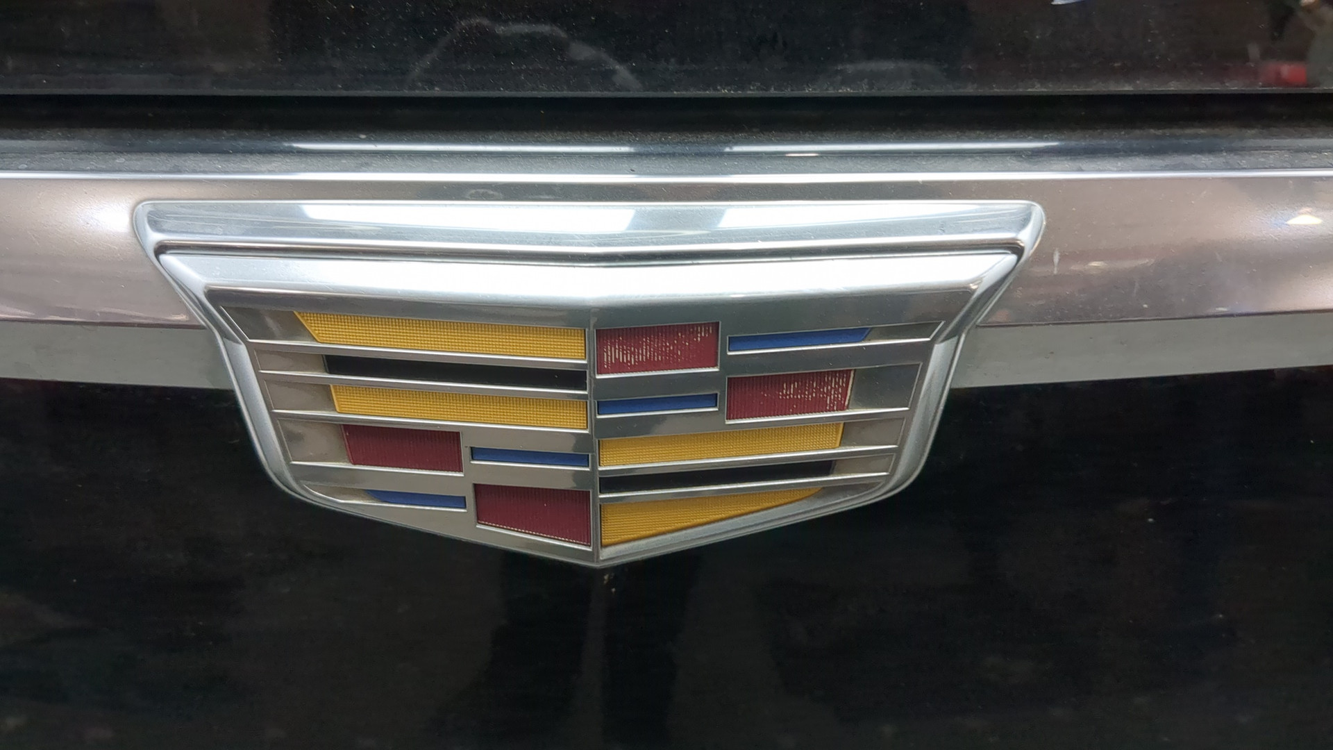 Дверь багажника