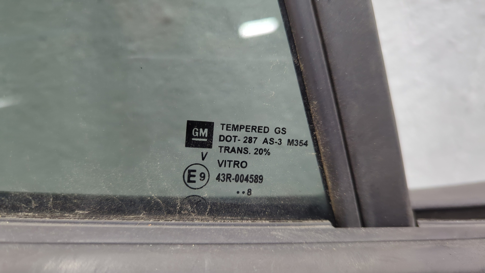 Дверь задняя правая