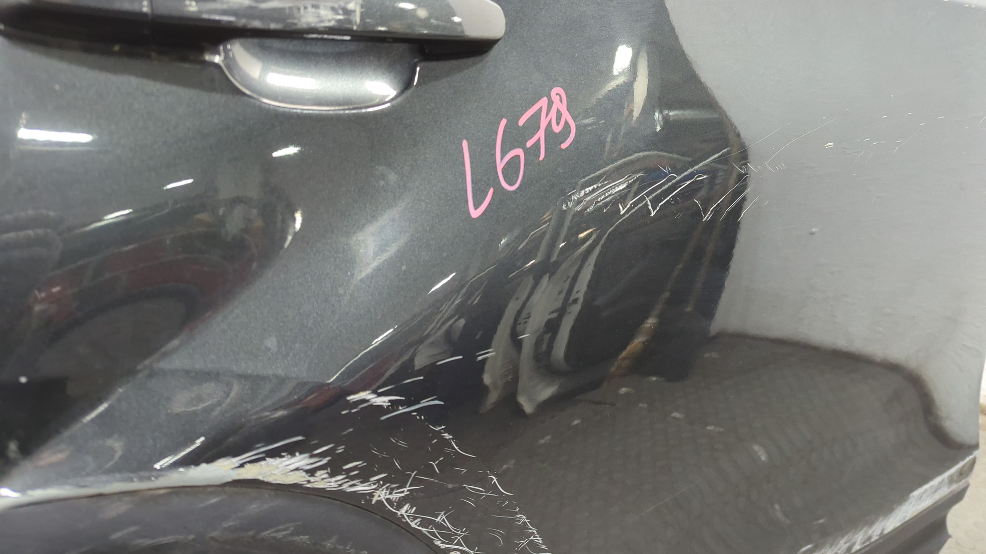 Дверь задняя правая