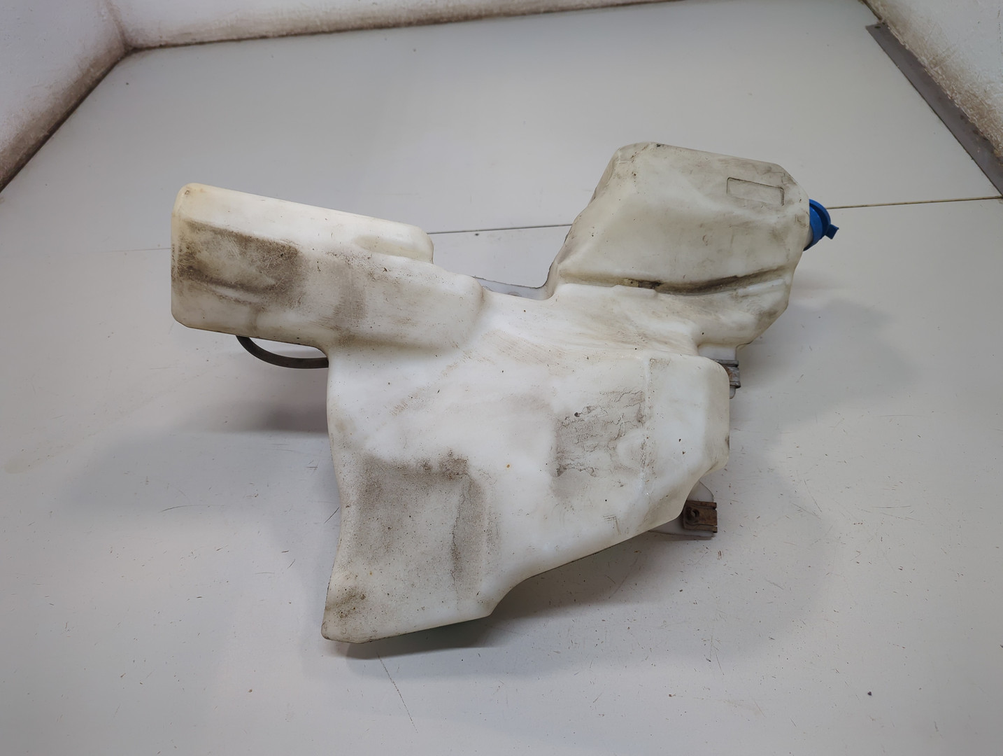 Бачок омывателя лобового стекла