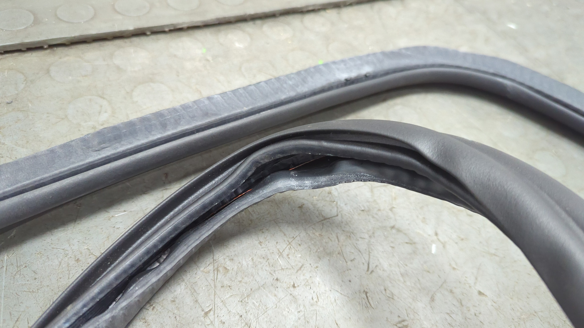 Уплотнитель