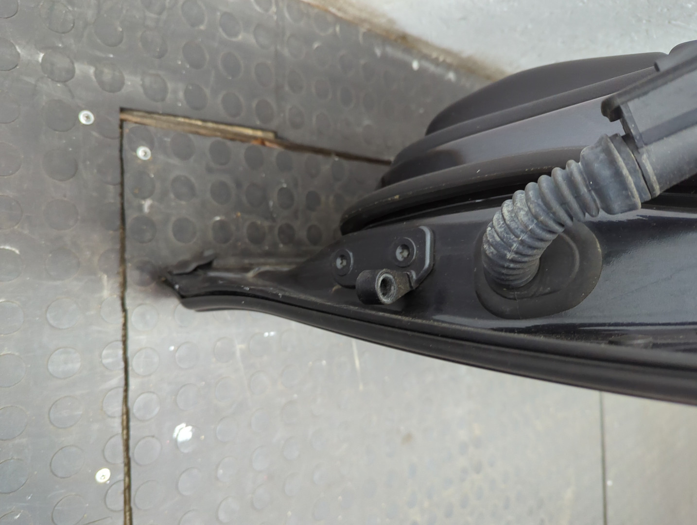 Дверь передняя левая