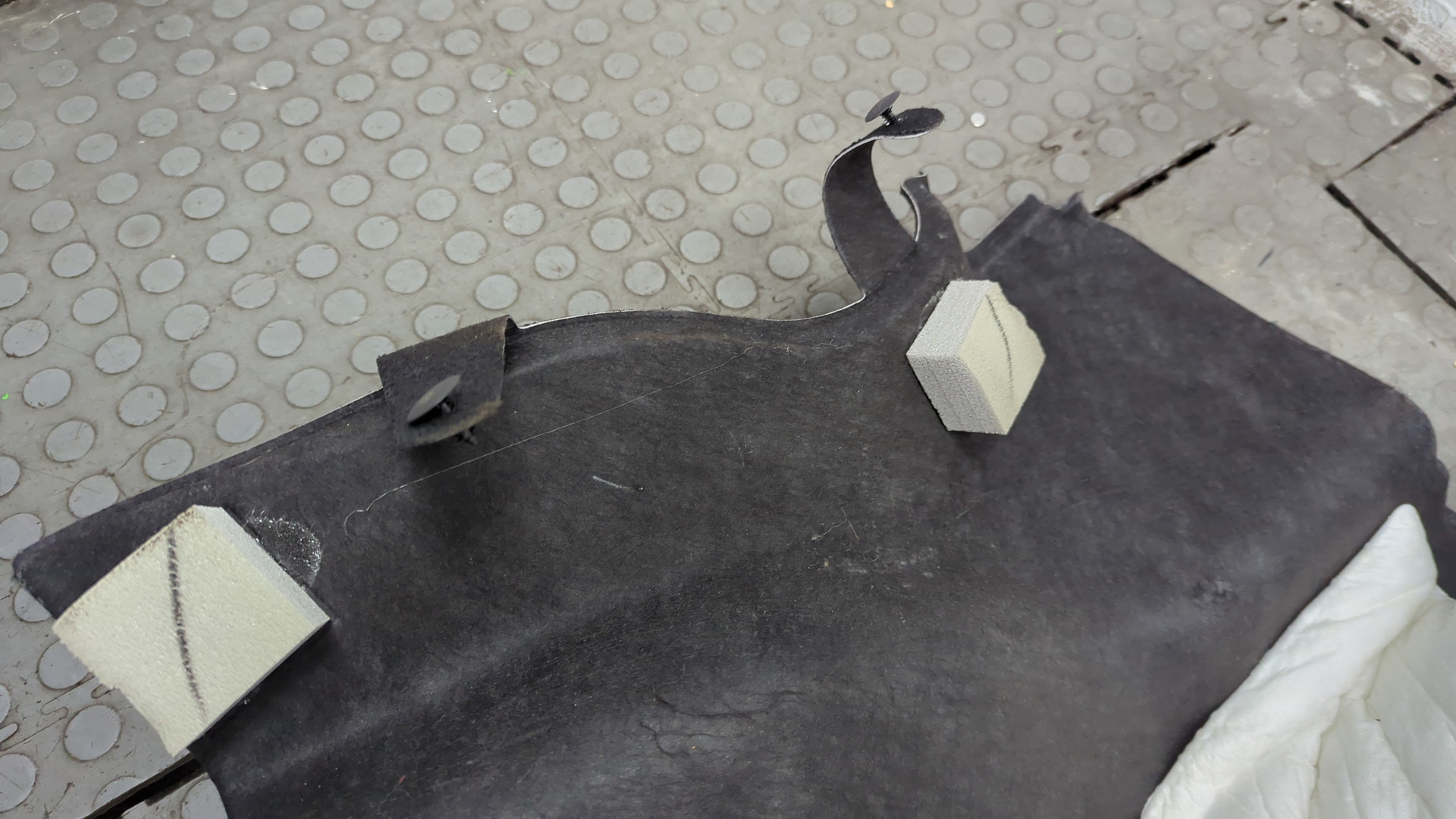 Обшивка багажника