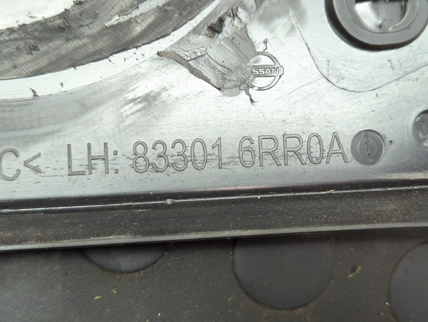 Стекло боковое