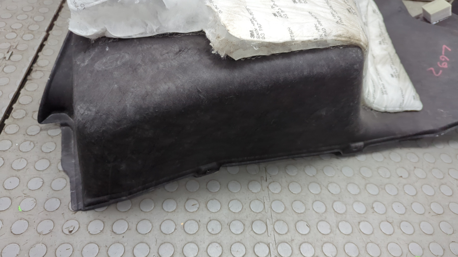 Обшивка багажника