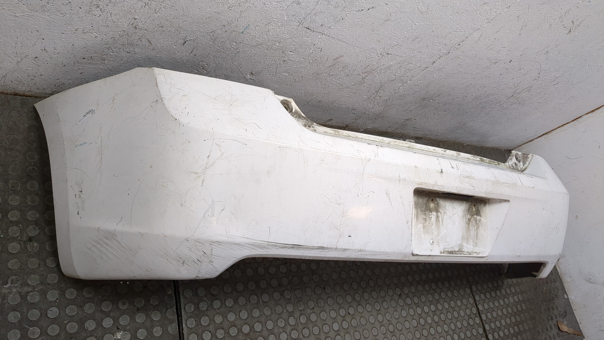 Бампер задний