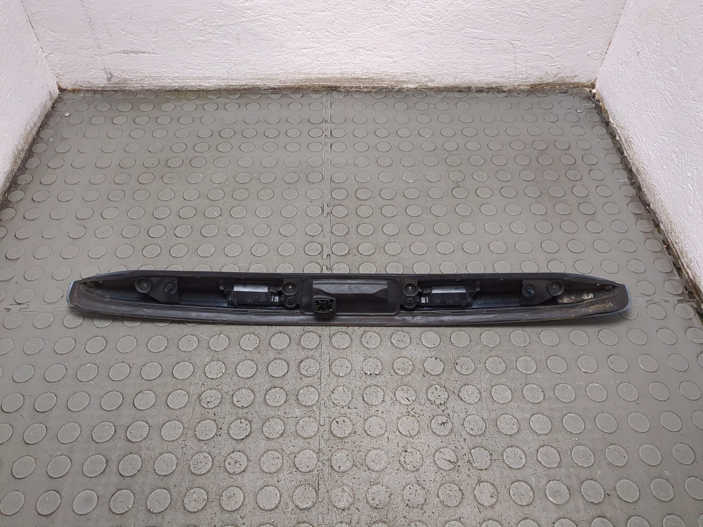 Фонарь подсветки номера