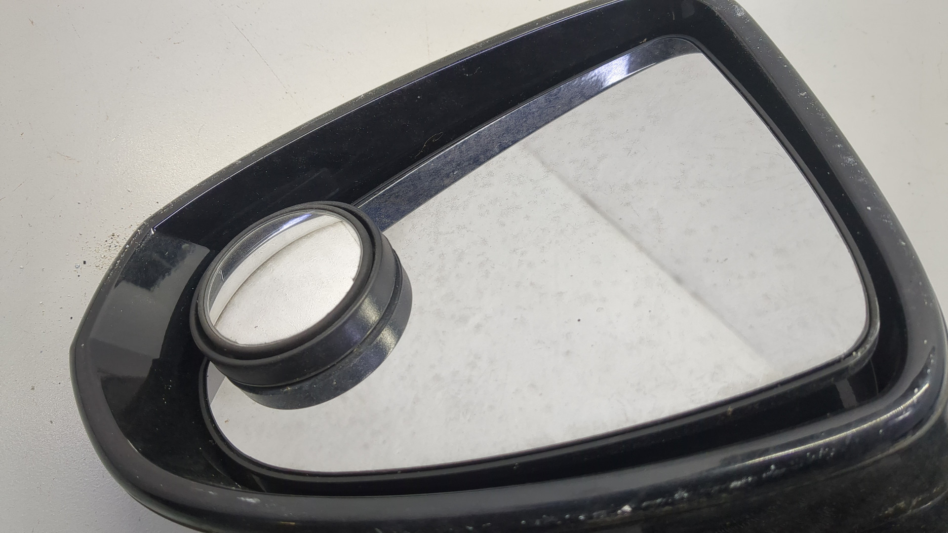 Зеркало левое электрическое