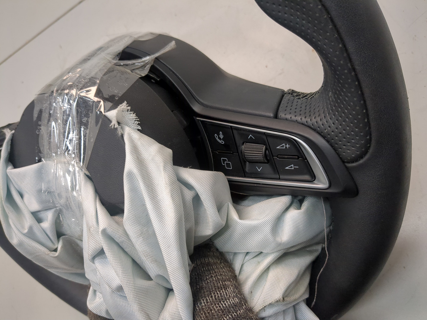 Рулевое колесо (руль)