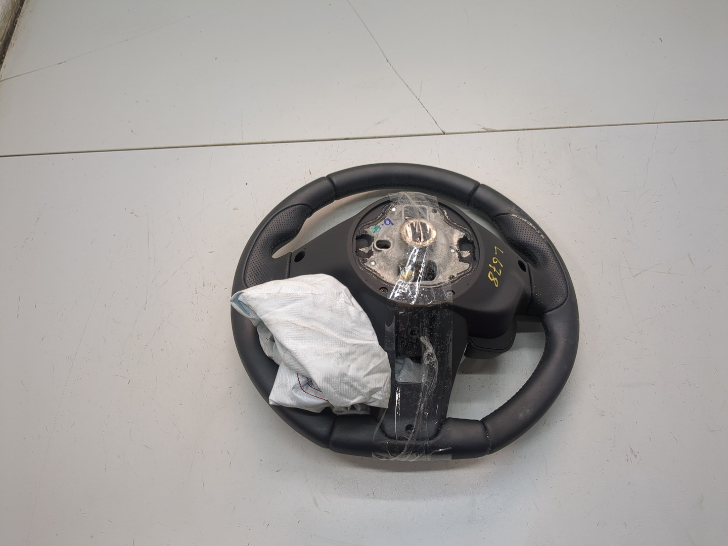 Рулевое колесо (руль)