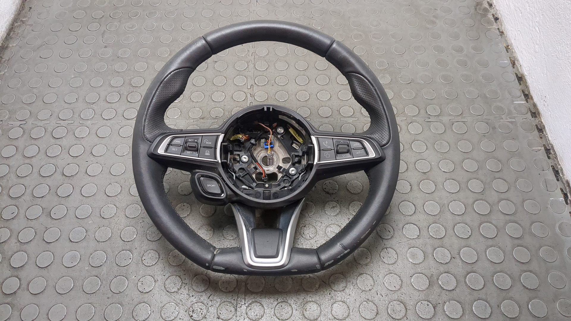 Рулевое колесо (руль)