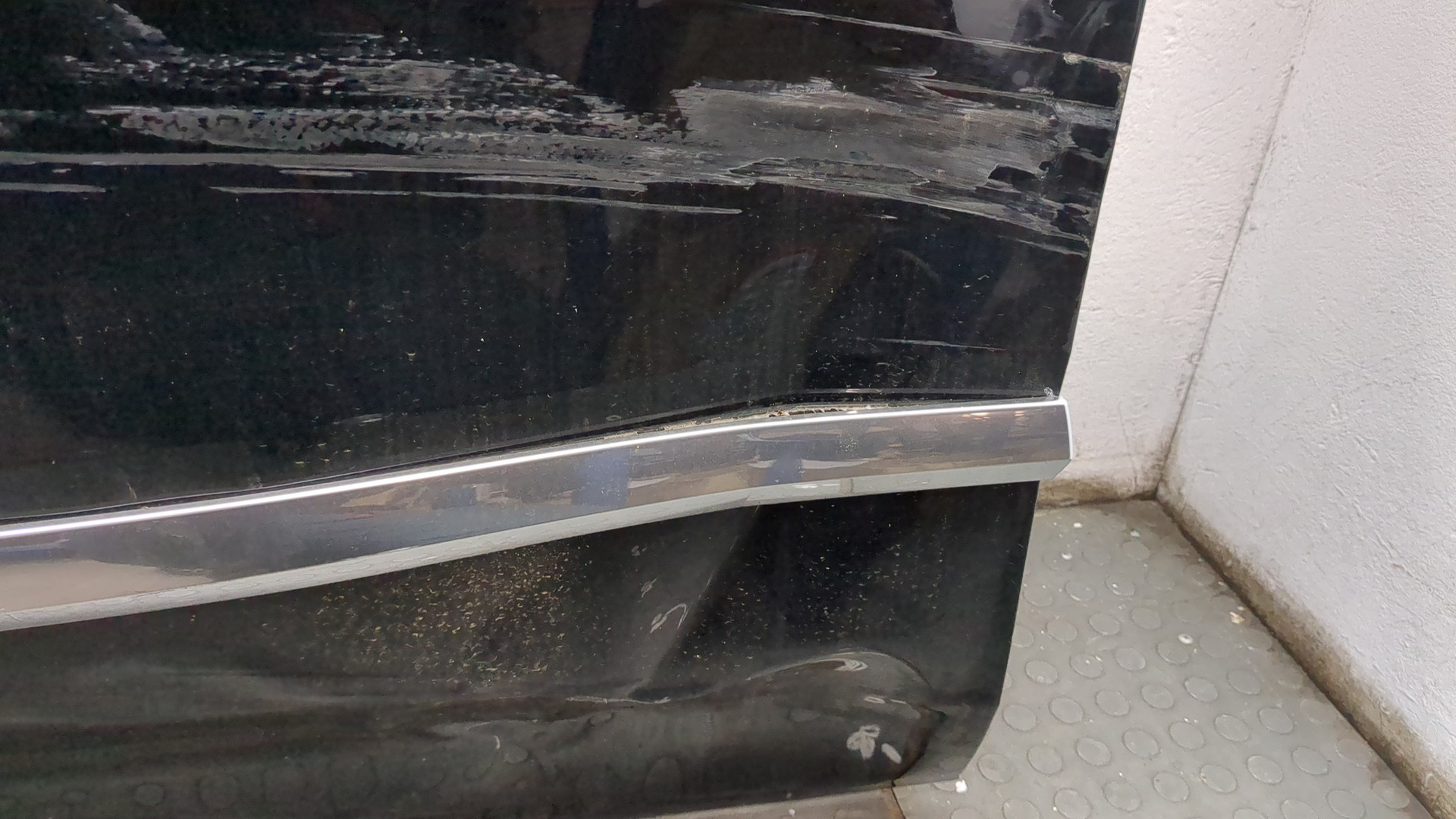 Дверь передняя левая