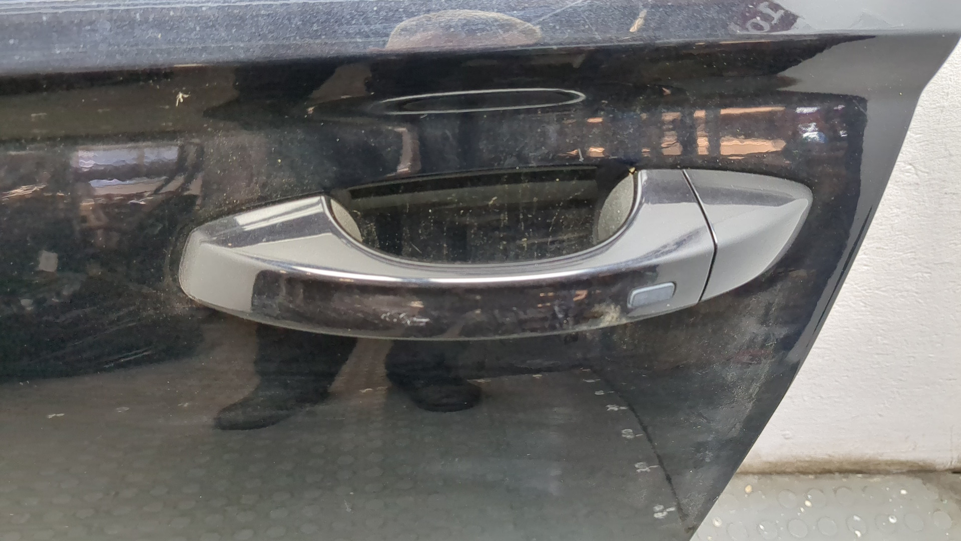 Дверь передняя левая