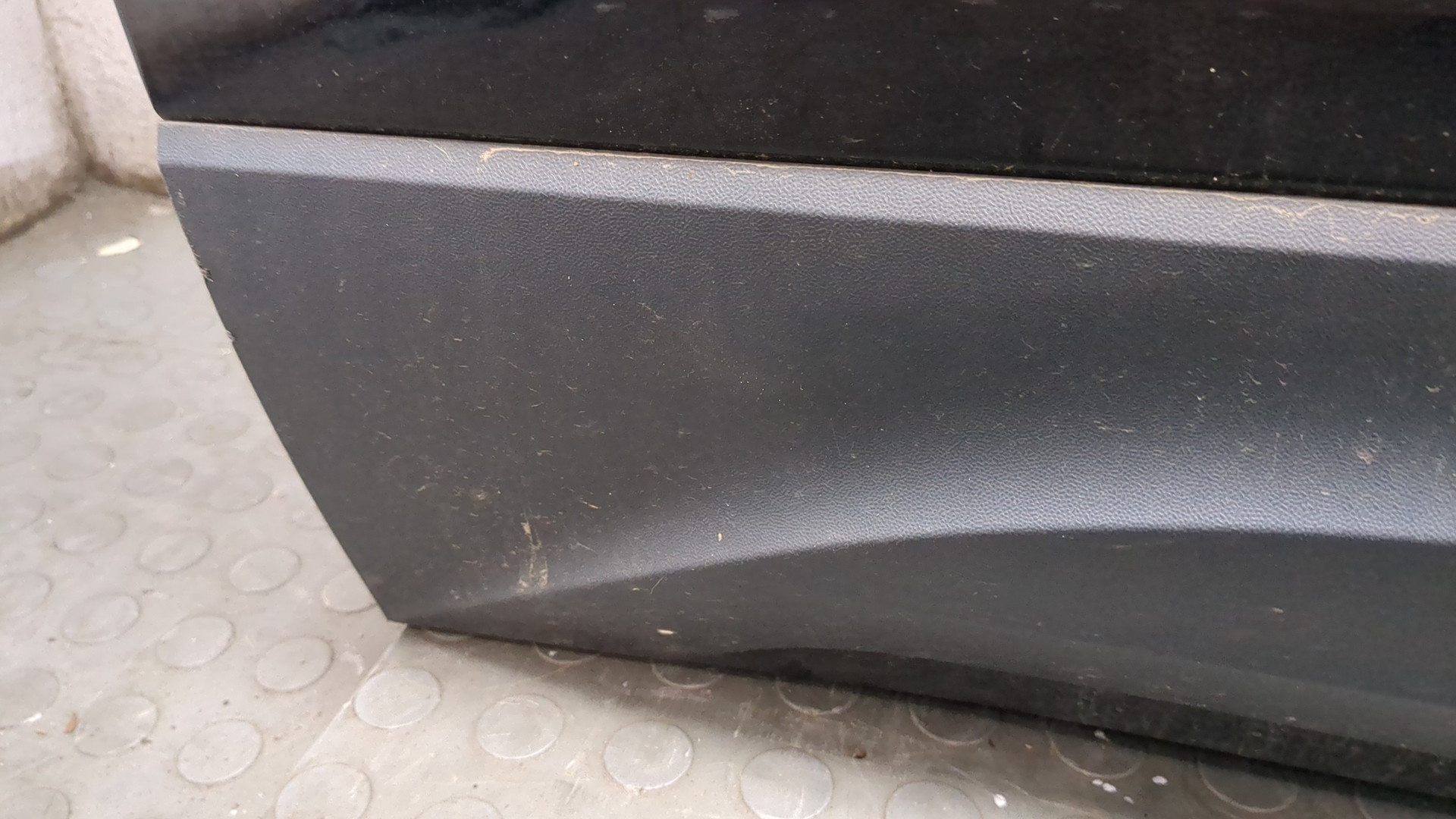 Дверь передняя левая