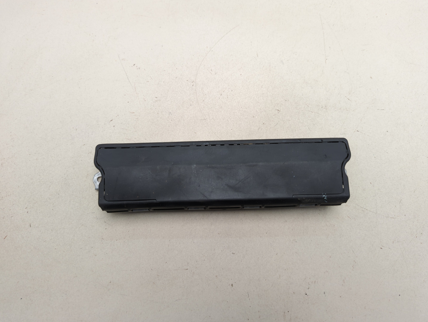 Подушка безопасности нижняя (для колен)