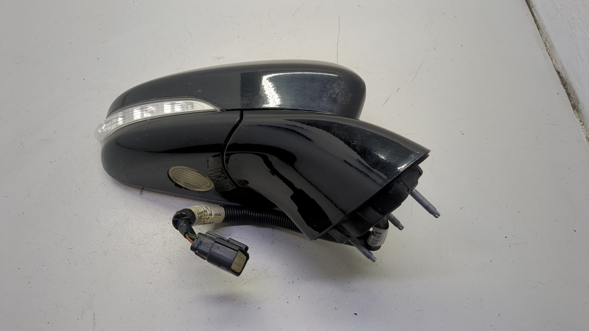 Зеркало правое электрическое