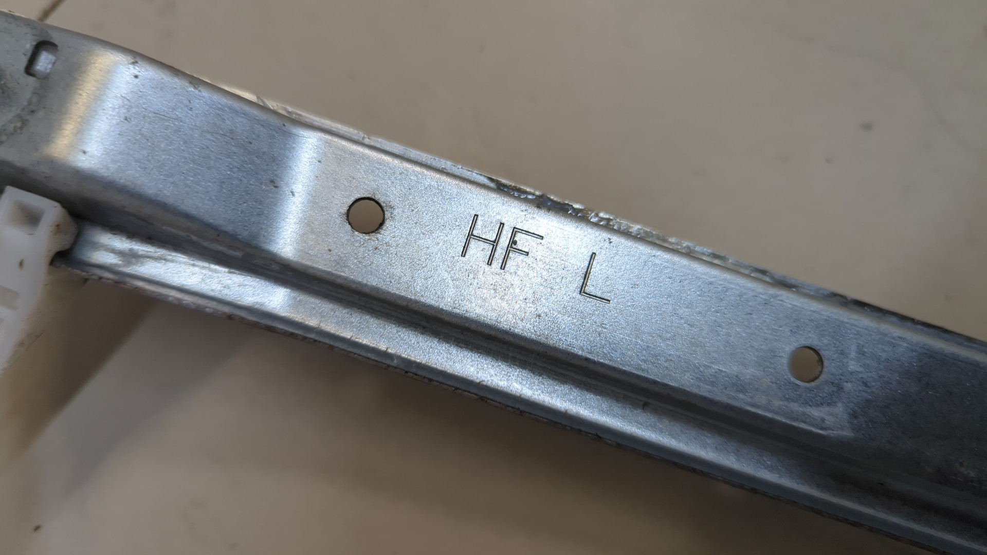 Стеклоподъемник электр. передний левый