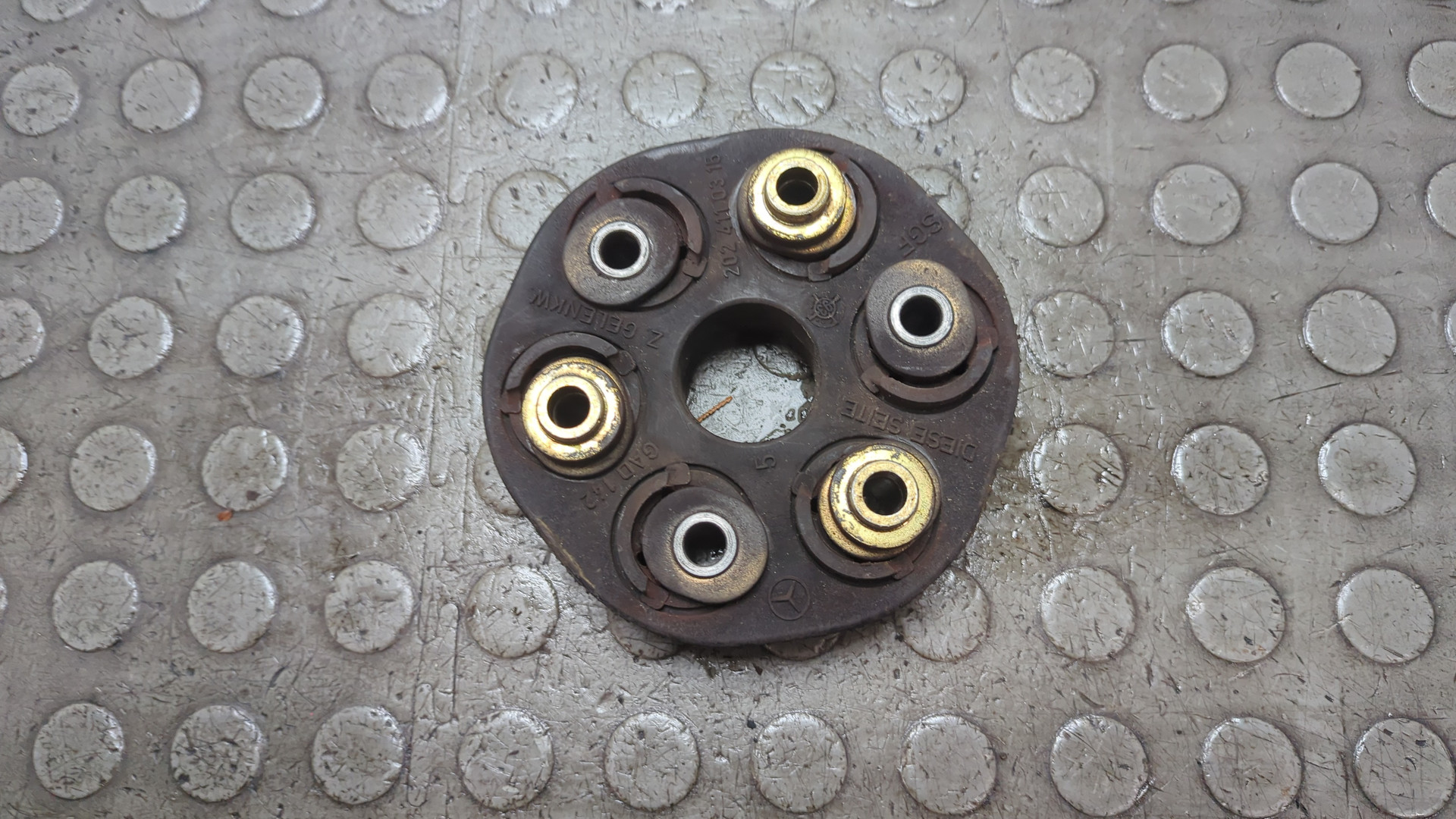 Муфта эластичная карданного вала