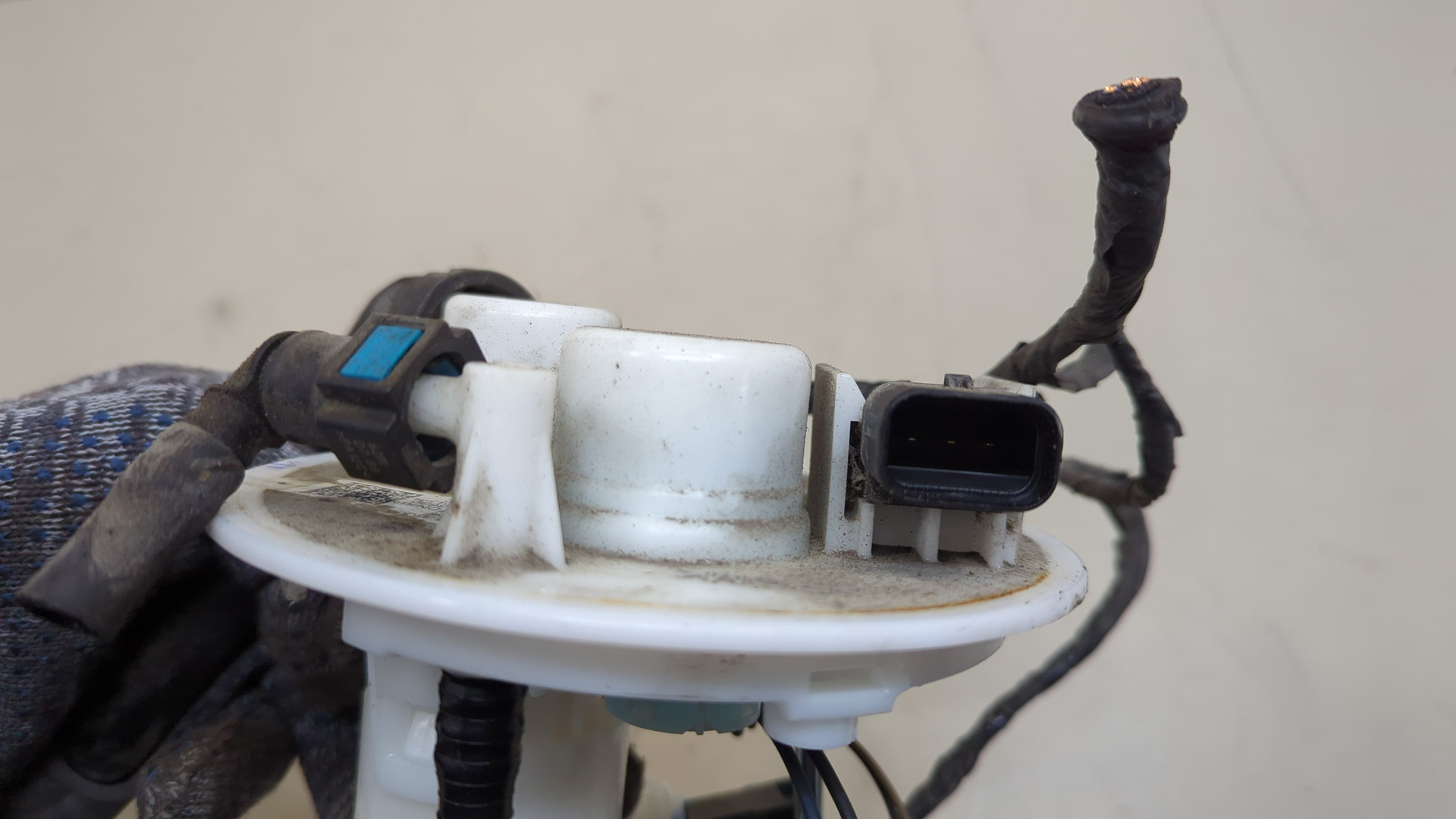 Насос топливный электрический