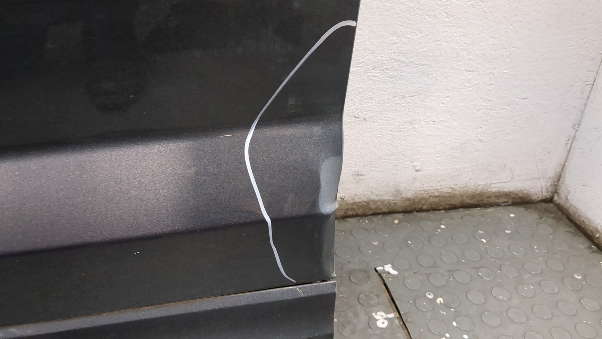 Дверь передняя левая