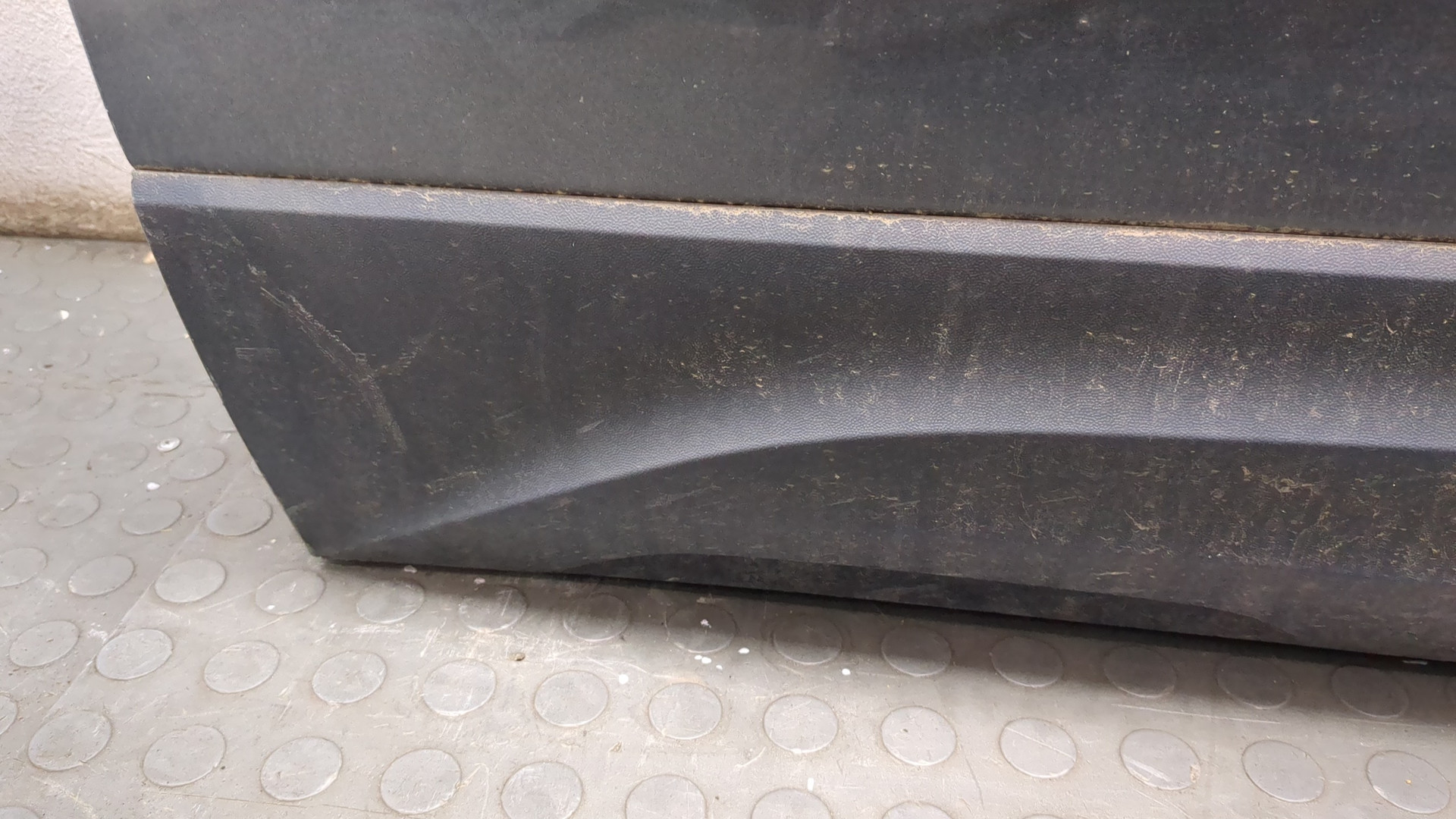 Дверь передняя левая