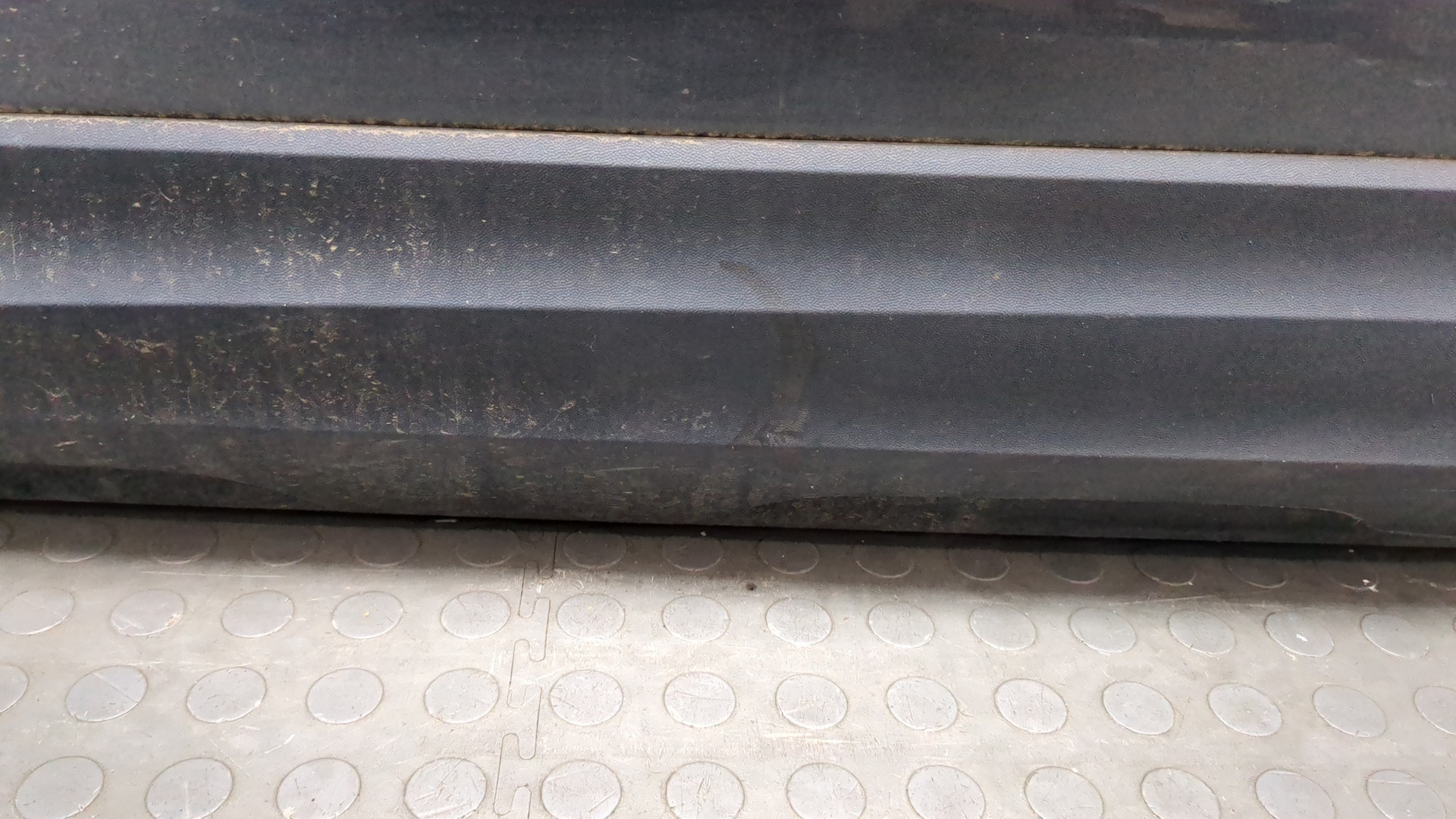 Дверь передняя левая