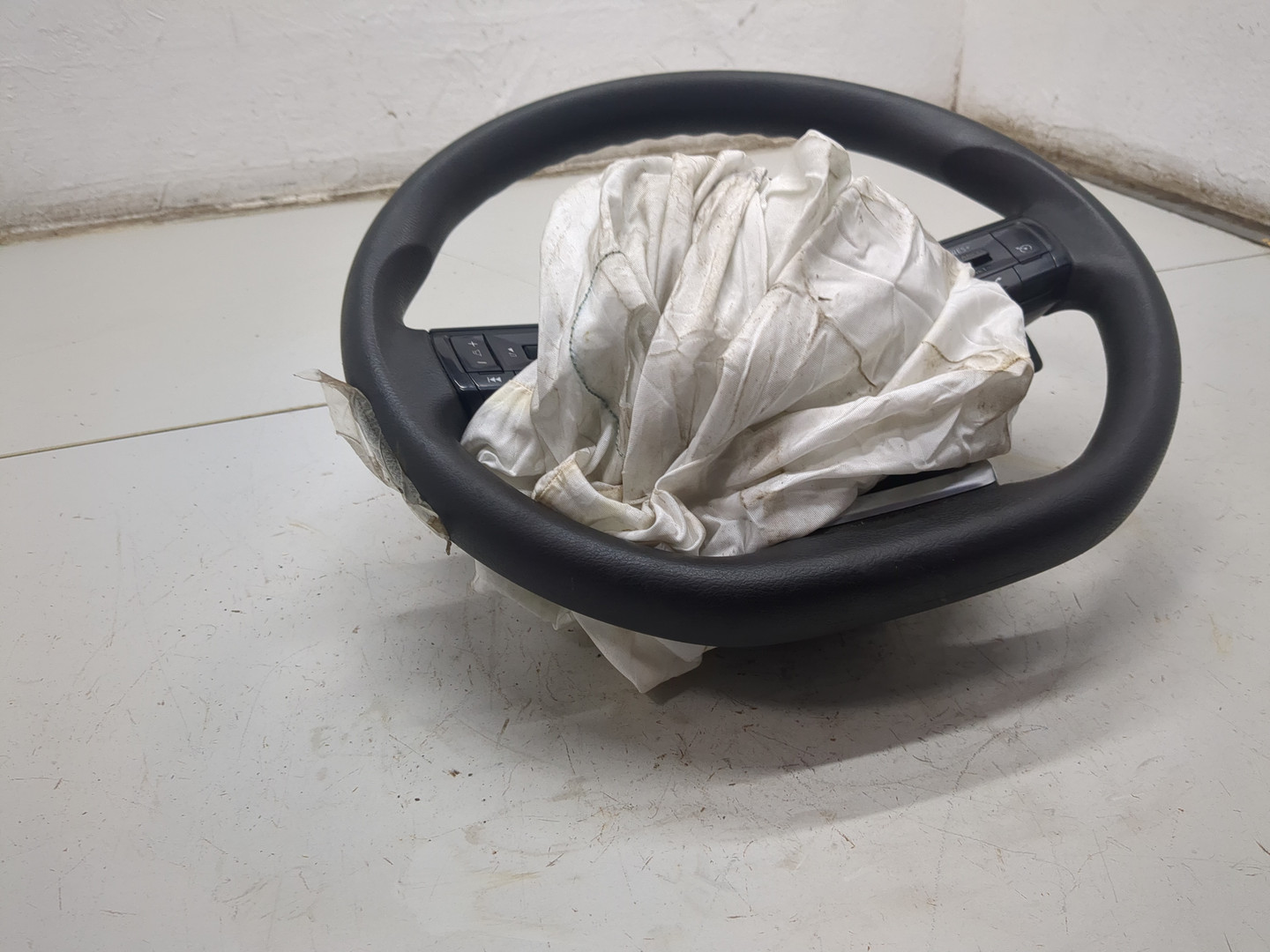 Рулевое колесо (руль)