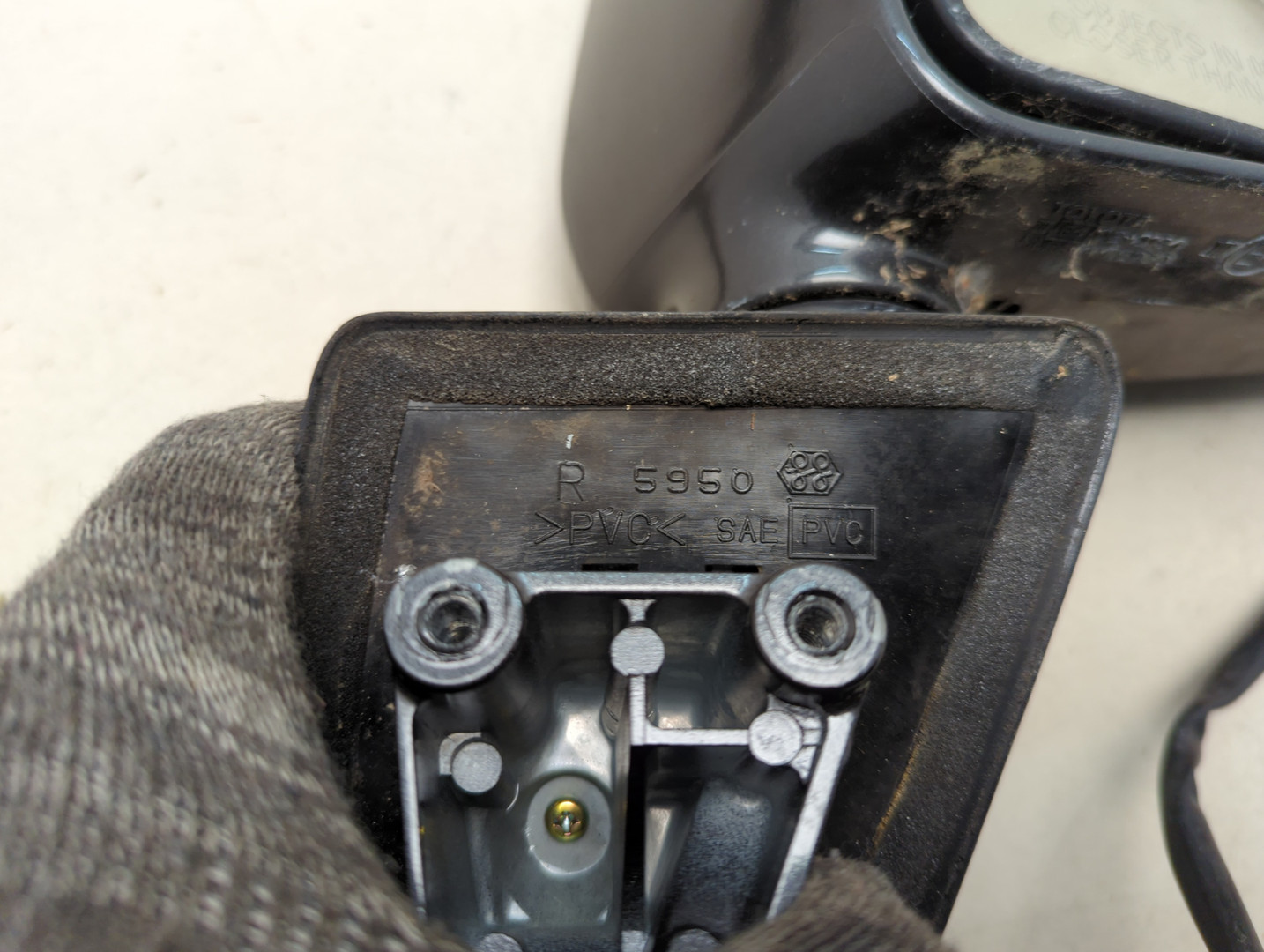 Зеркало правое электрическое