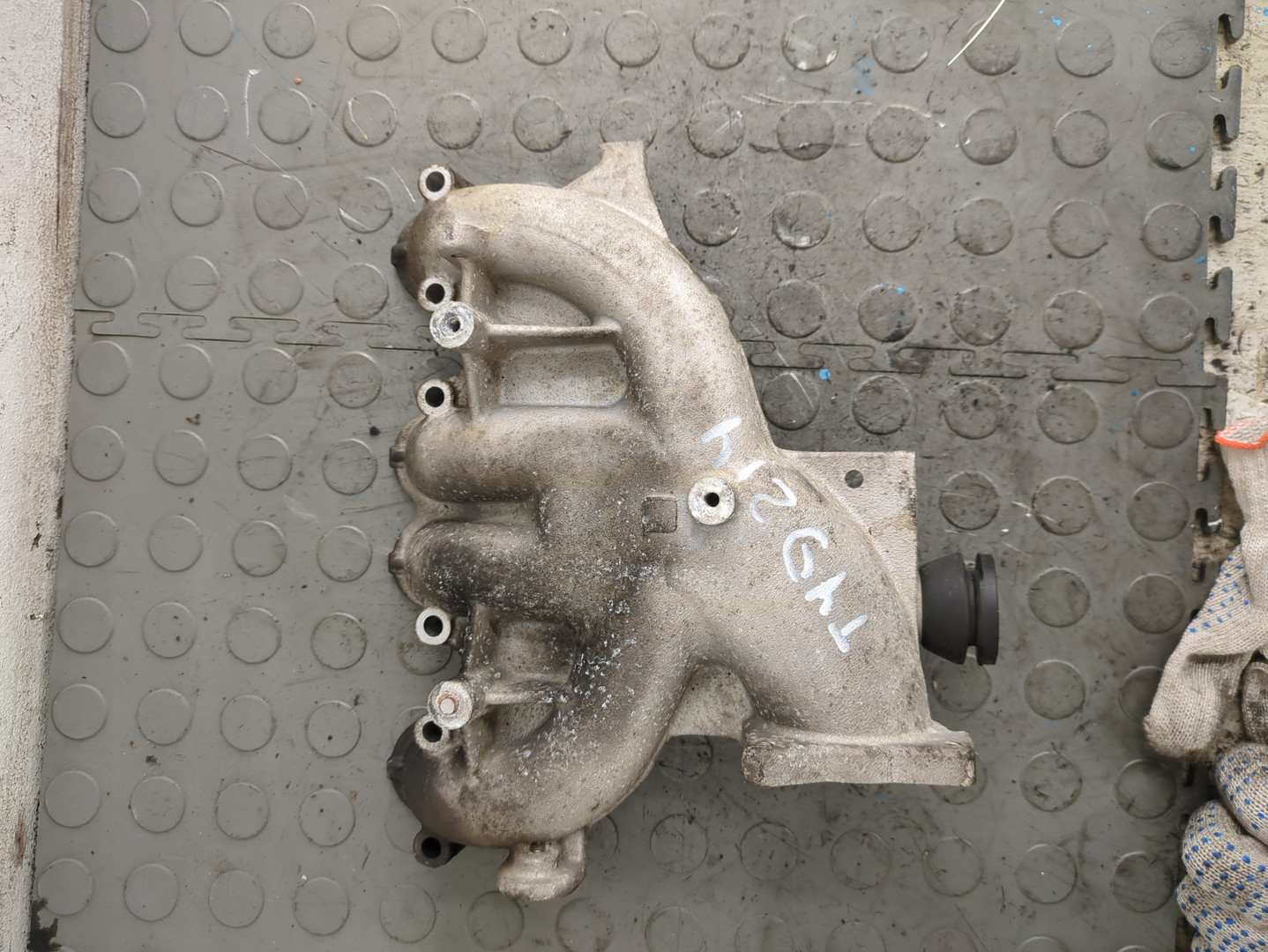 Коллектор впускной