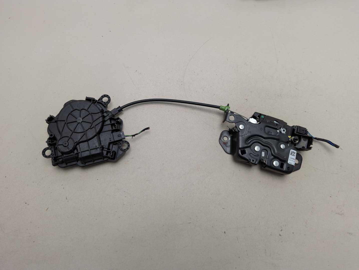 Замок багажника