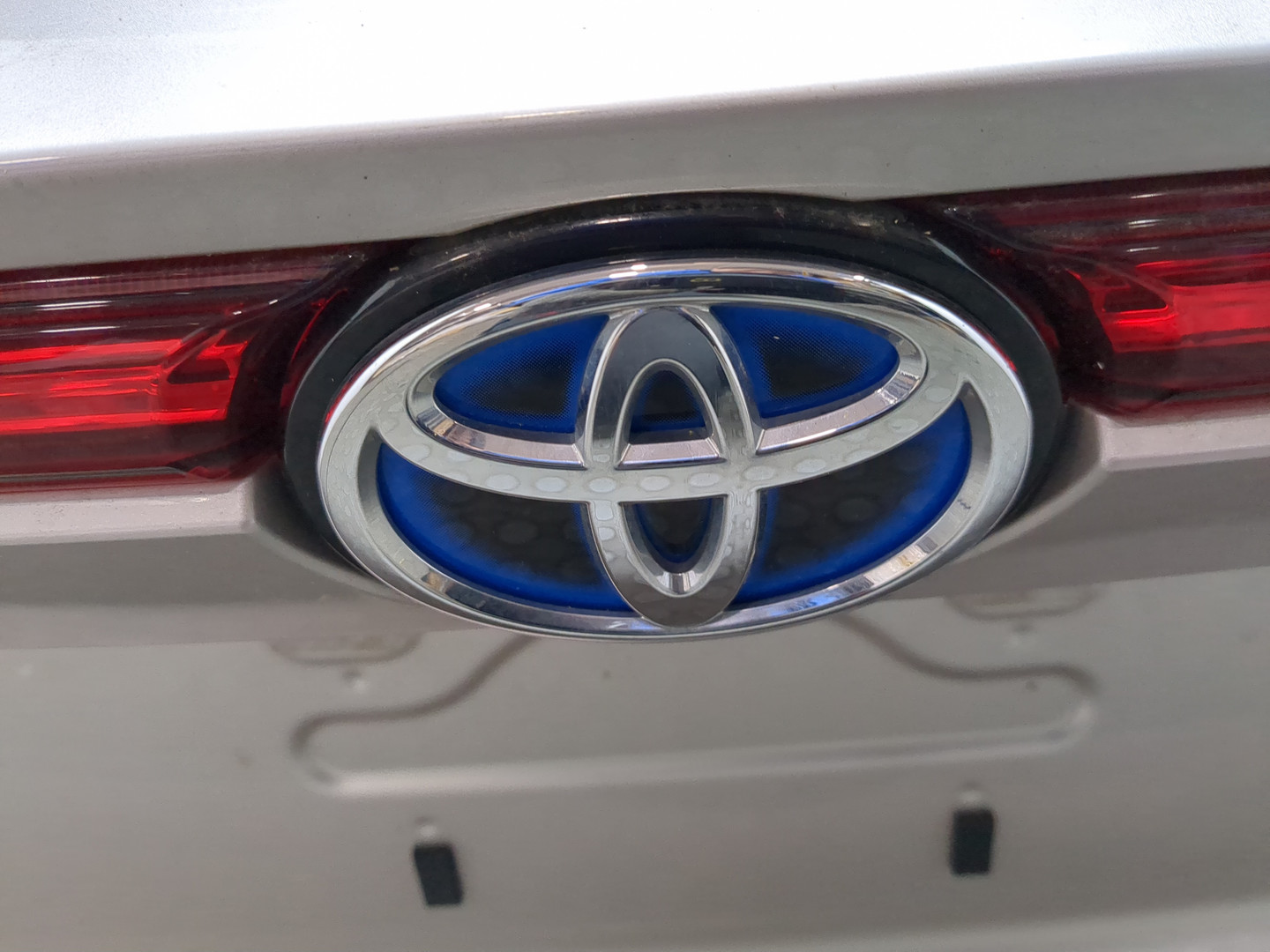 Дверь багажника