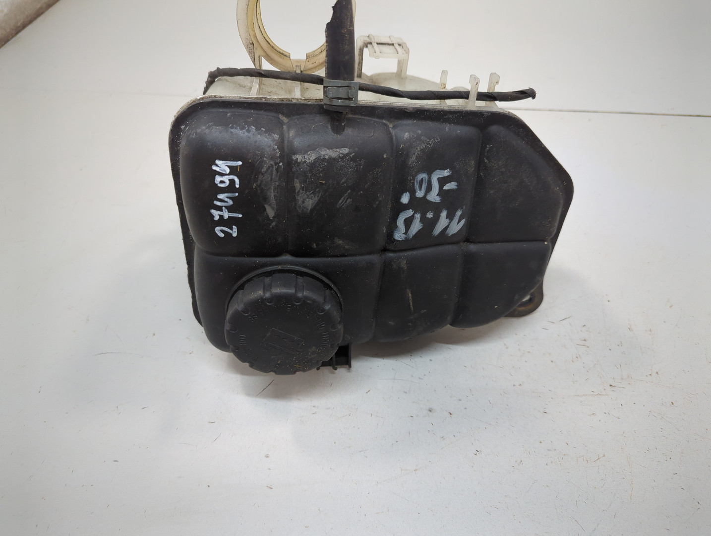 Бачок расширительный