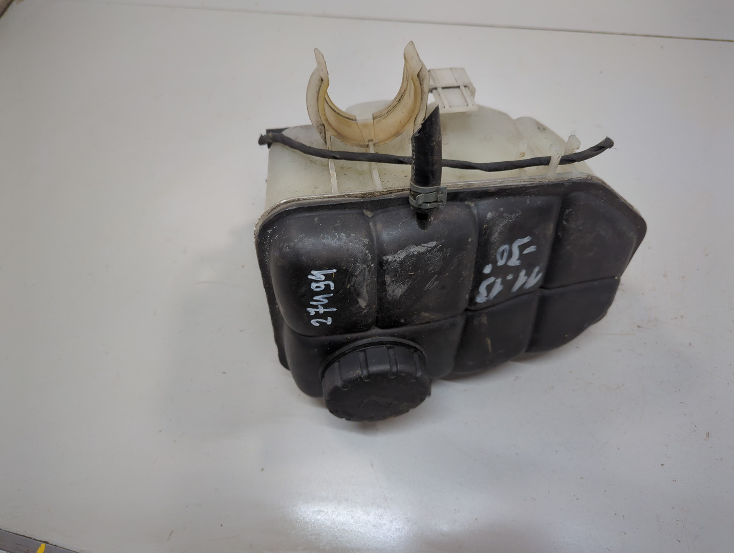 Бачок расширительный