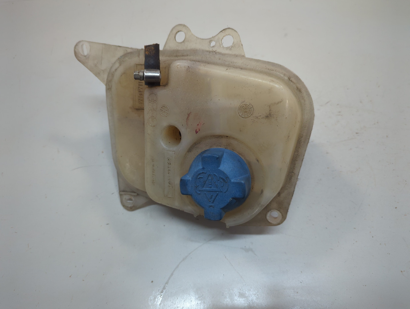 Бачок расширительный