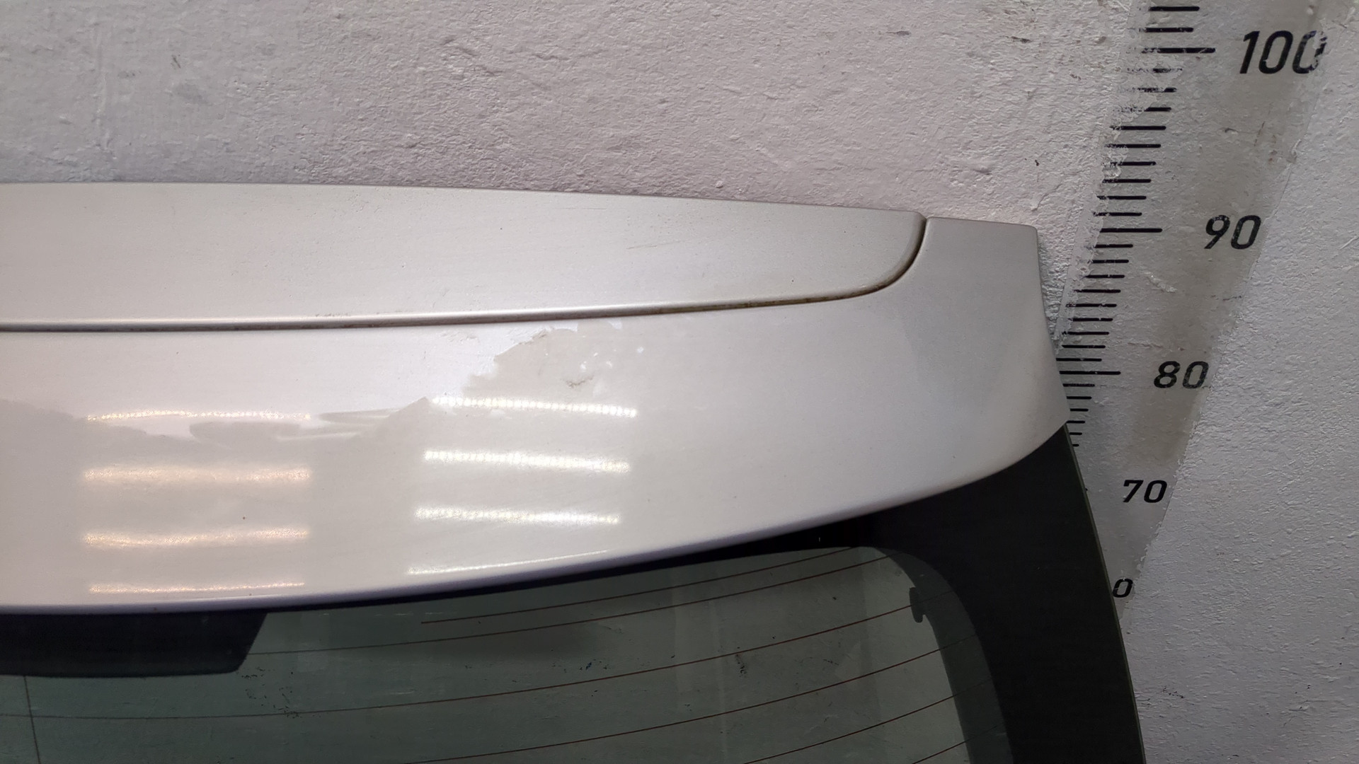 Дверь багажника