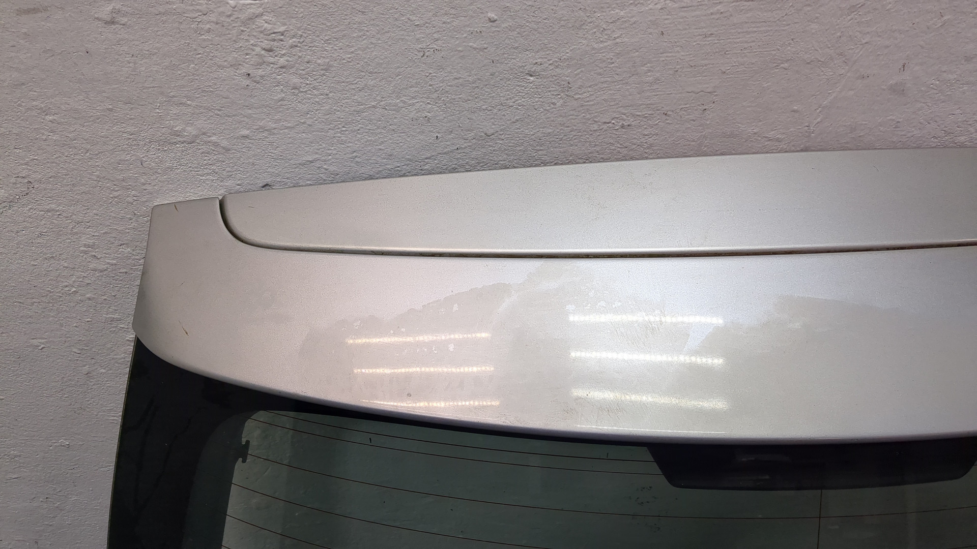 Дверь багажника