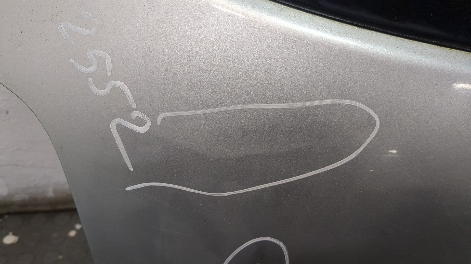 Дверь багажника