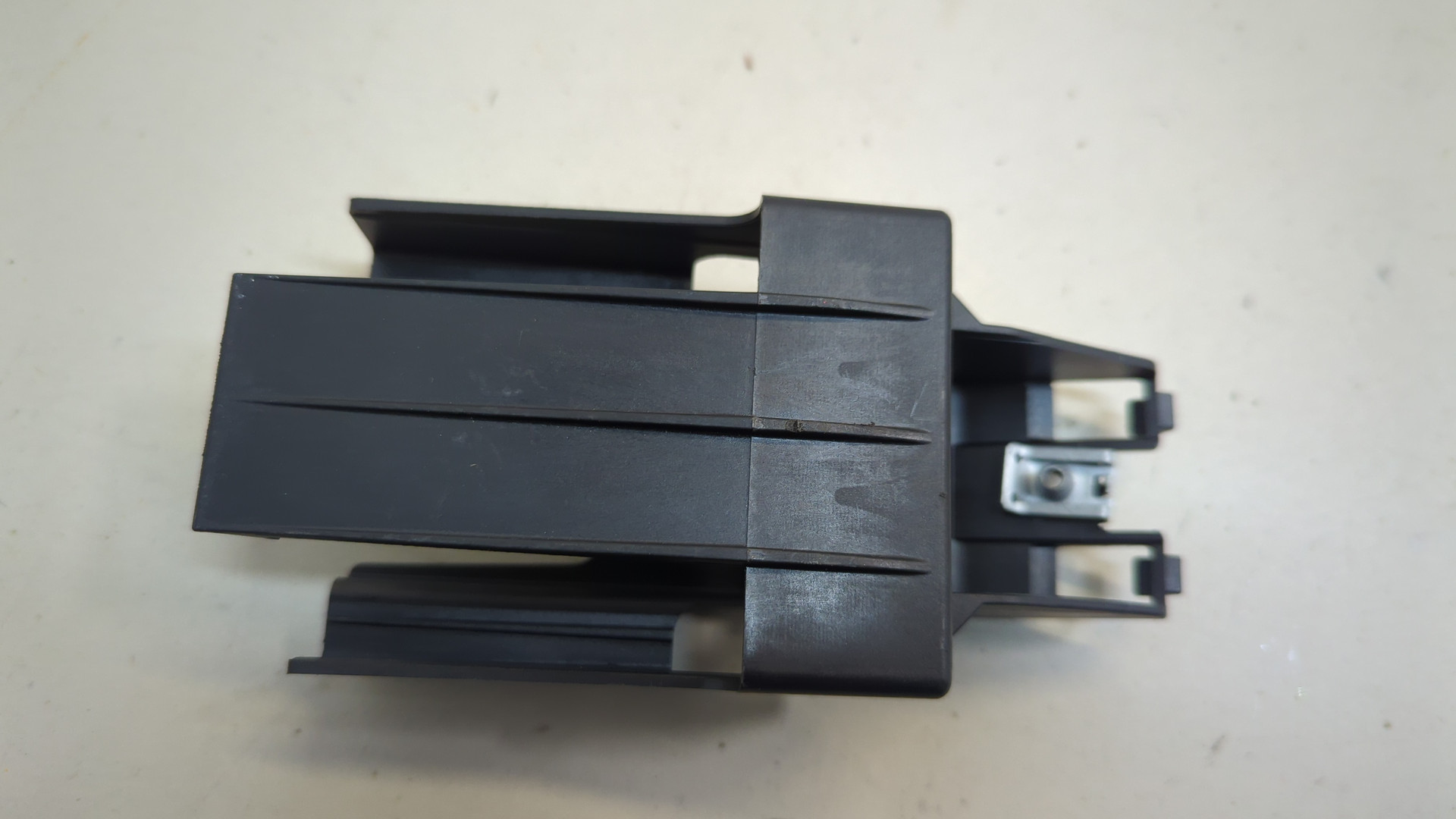 Кронштейн электронного блока управления / контроля