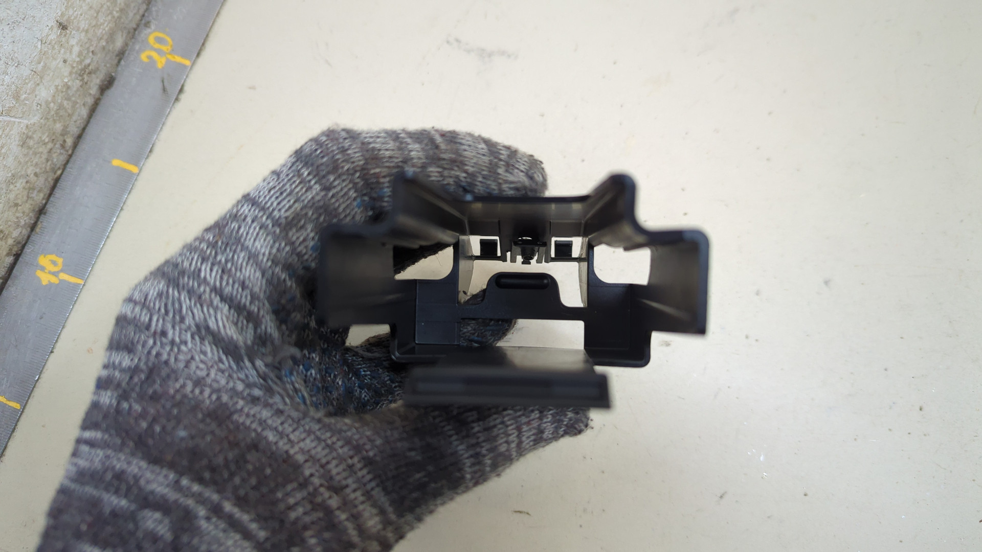 Кронштейн электронного блока управления / контроля