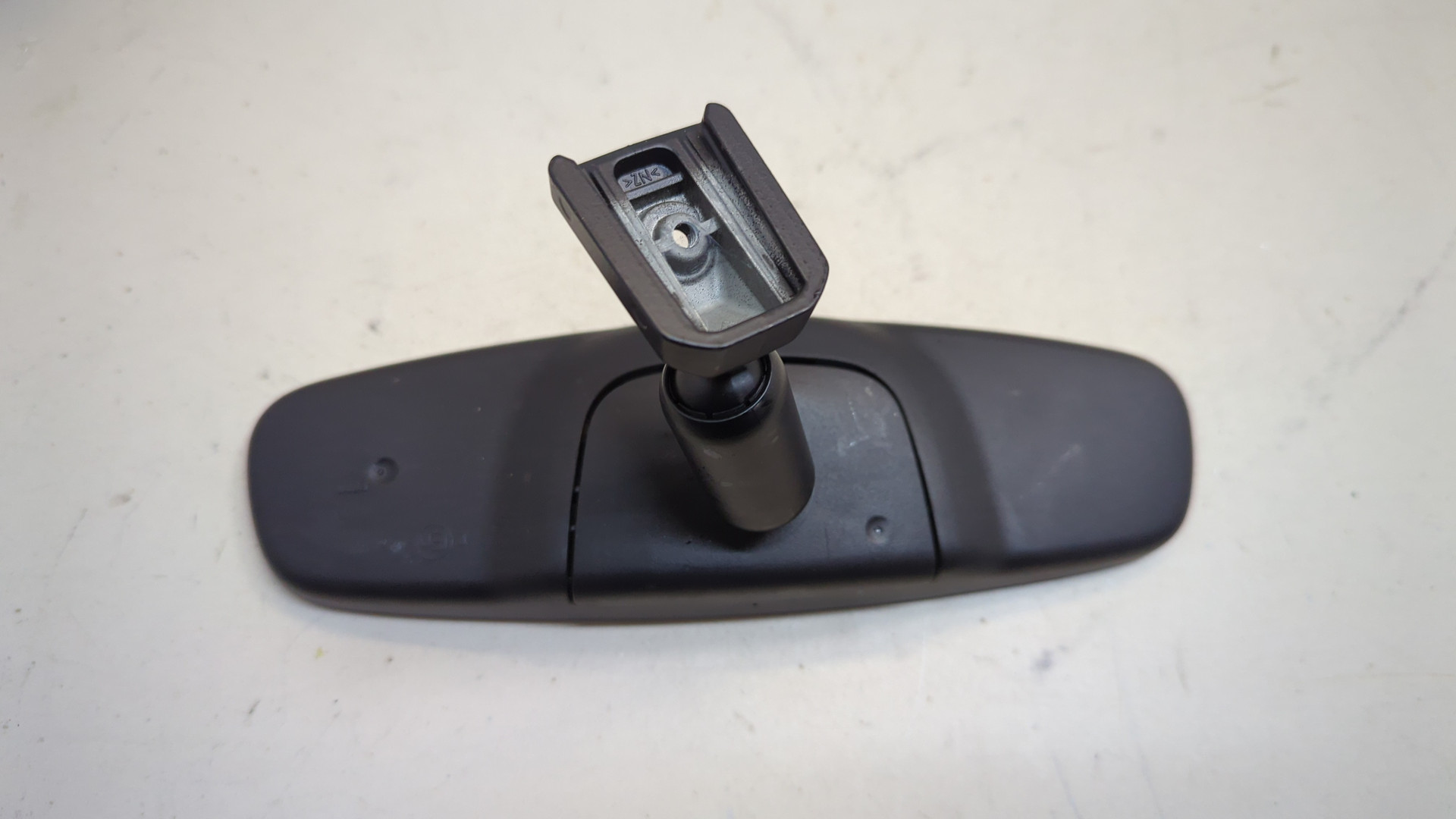 Зеркало заднего вида