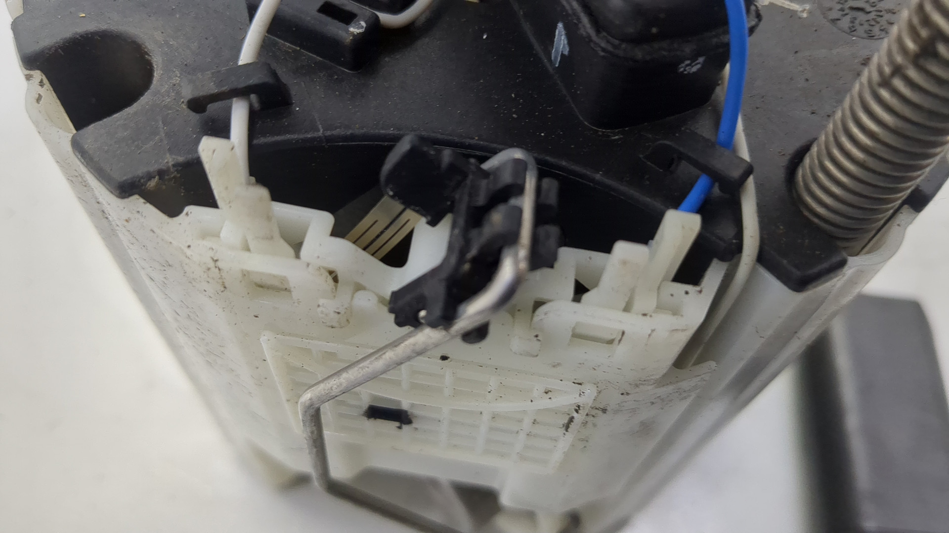 Насос топливный электрический