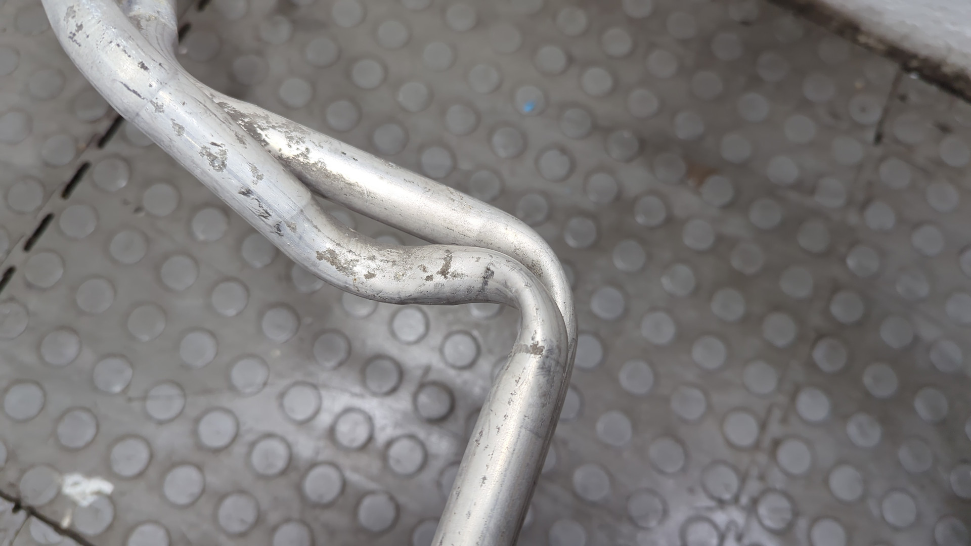 Трубка системы охлаждения