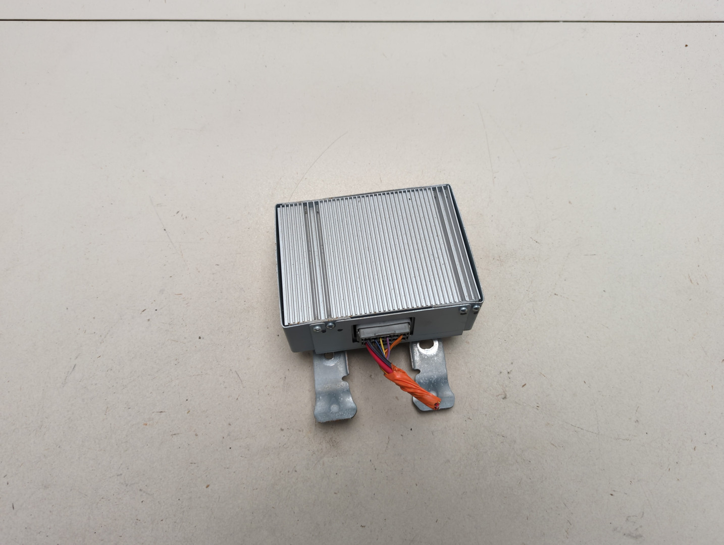 Преобразователь напряжения (адаптер)