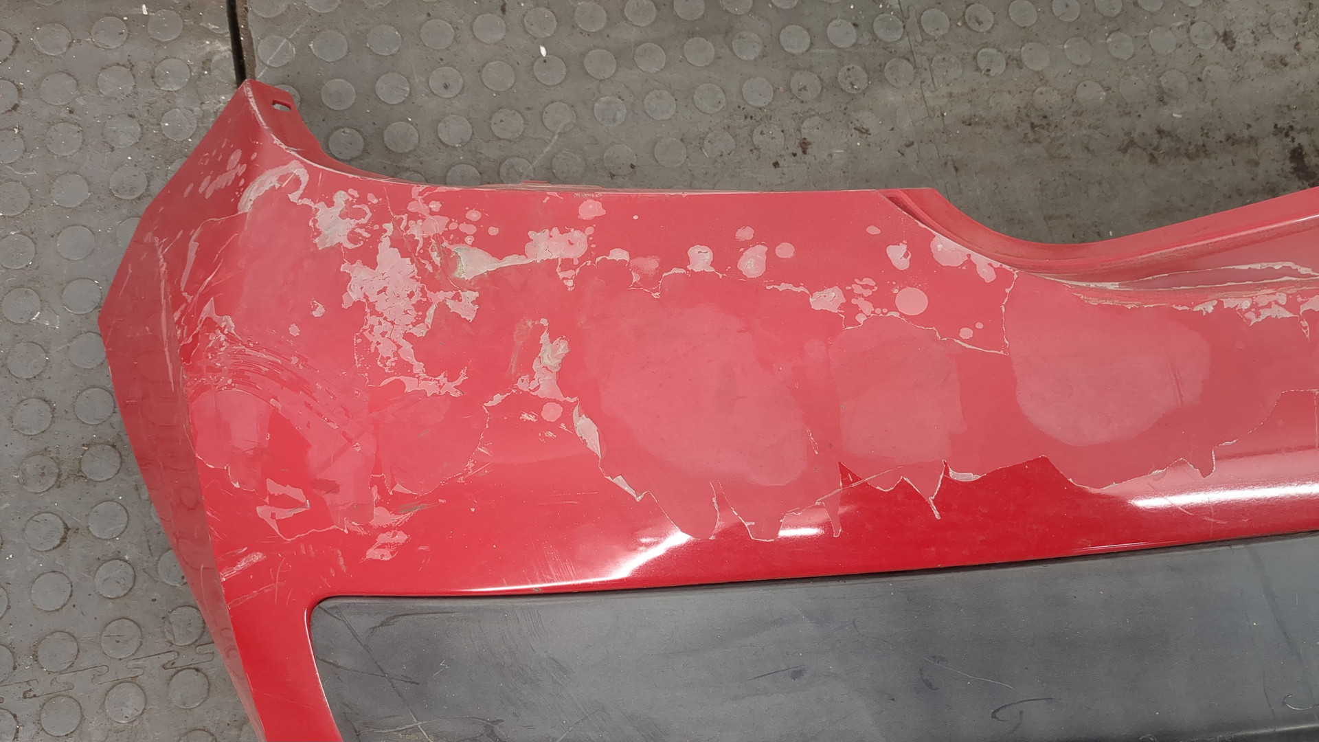 Бампер задний