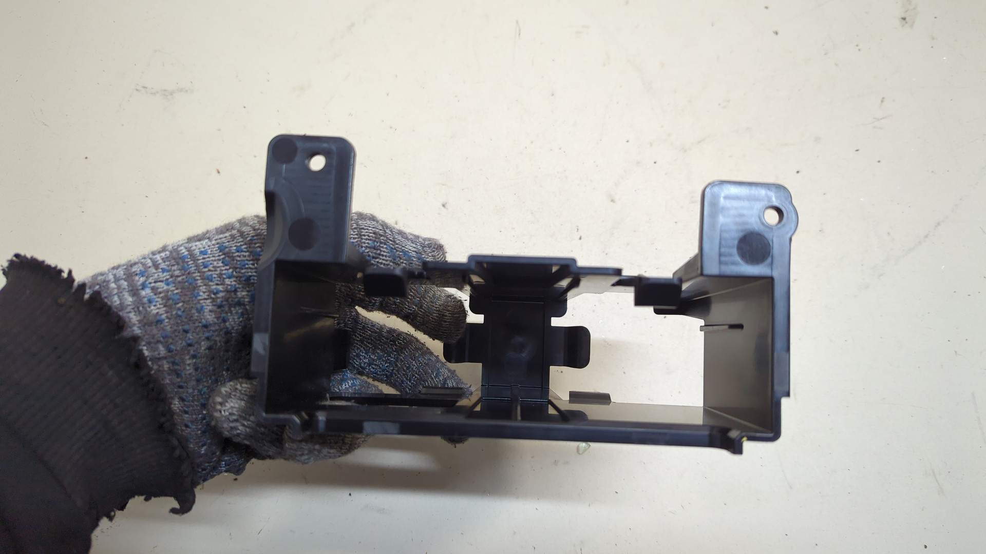 Кронштейн электронного блока управления / контроля