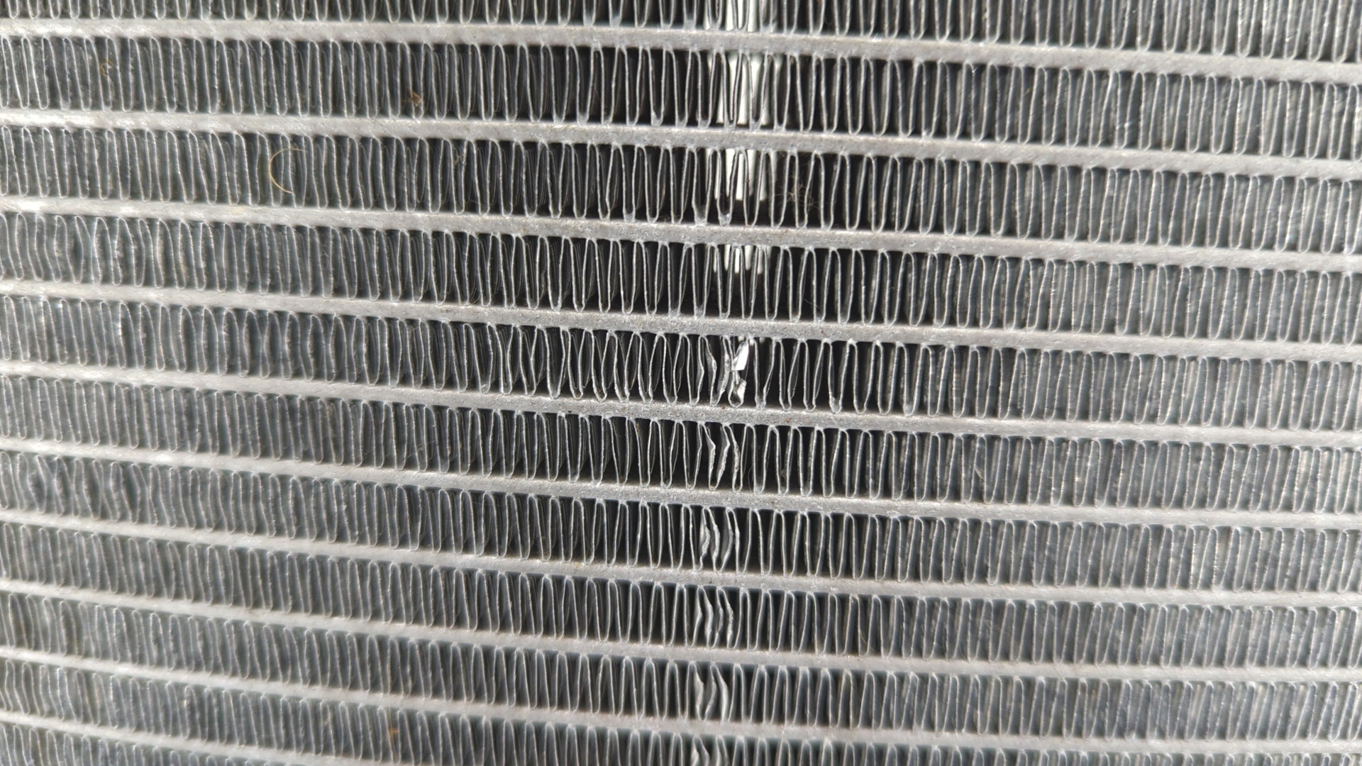 Радиатор охлаждения двигателя основной