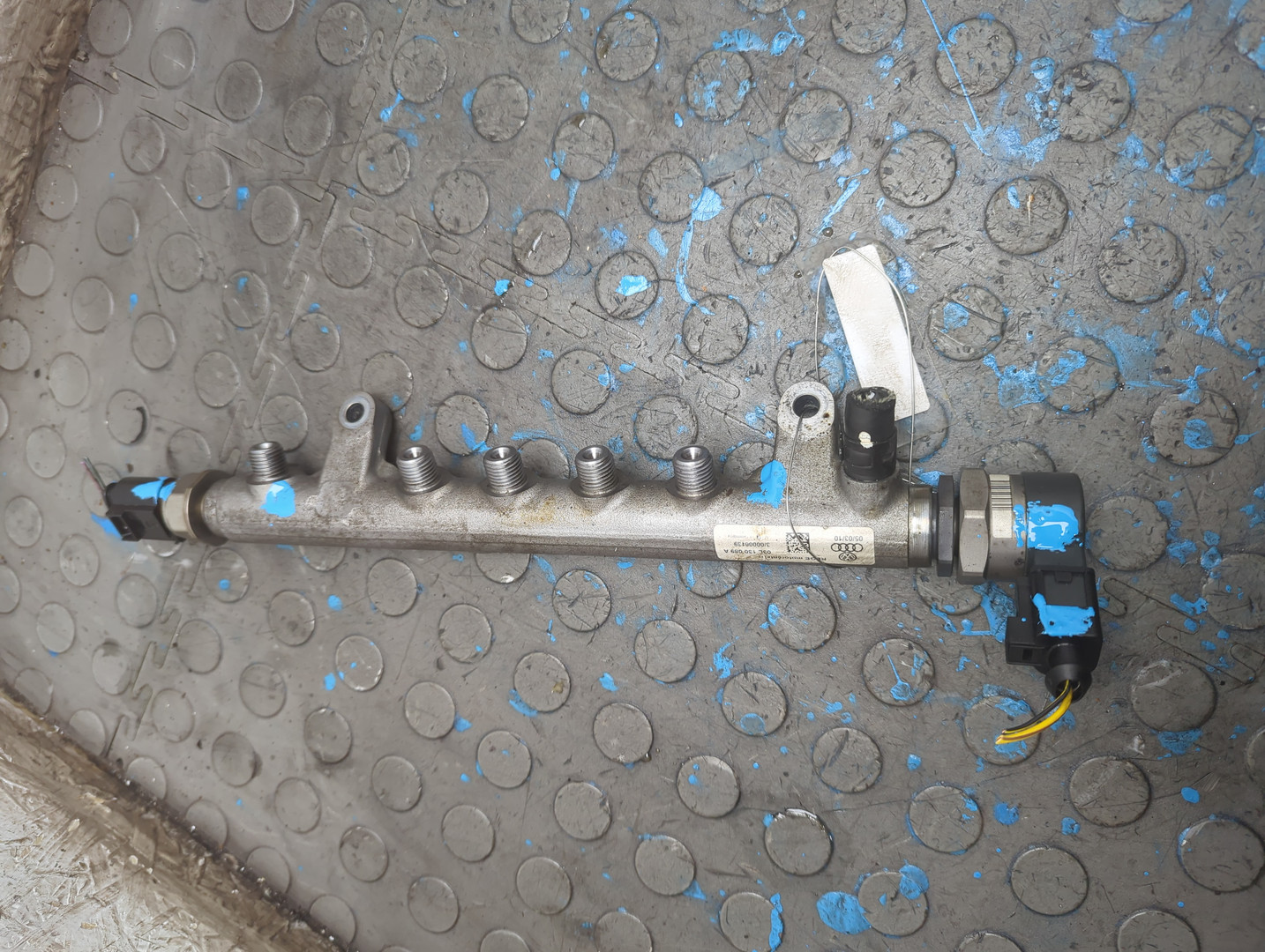 Рейка топливная (рампа)