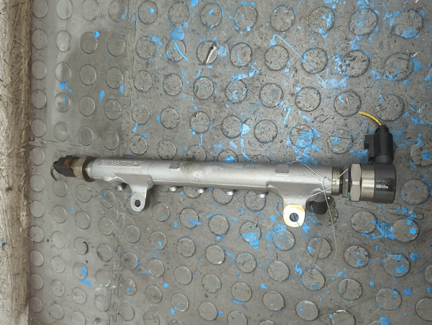 Рейка топливная (рампа)